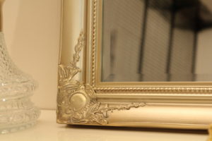 90x65cm Champagne mirror 2