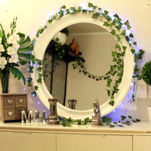 90cm round white mirror 1